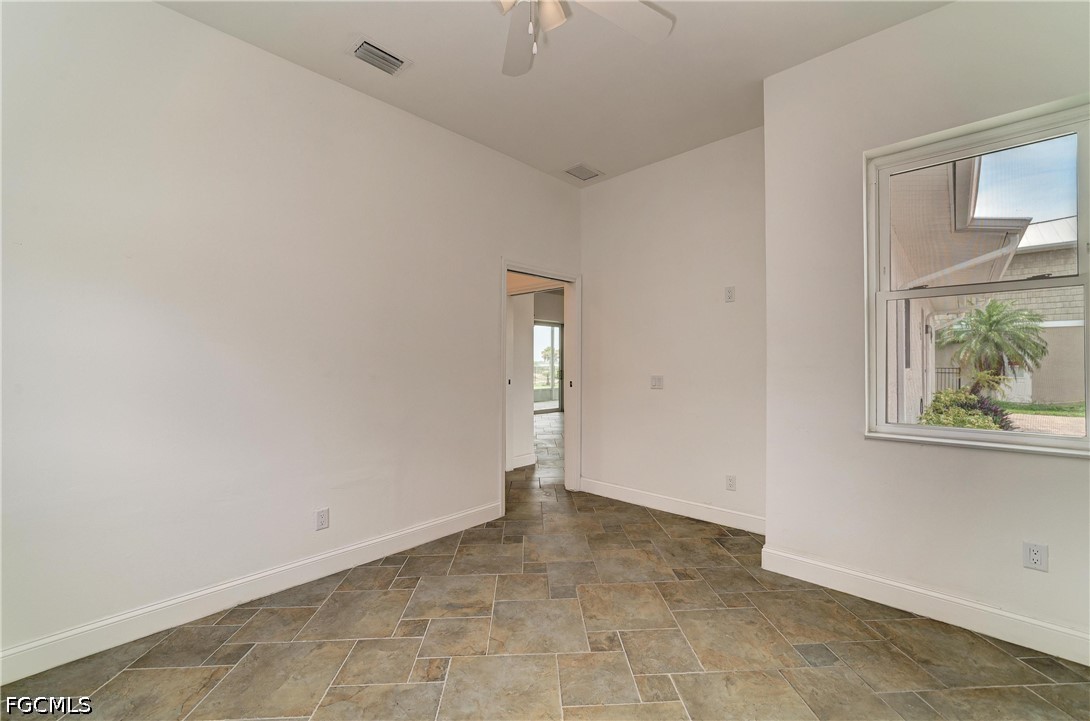 3 Bed Waterfront Home for Sale in Englewood, photo 36