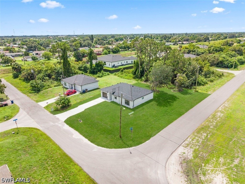 3 Bed SingleFamilyResidence for Sale in Lehigh Acres, photo 36