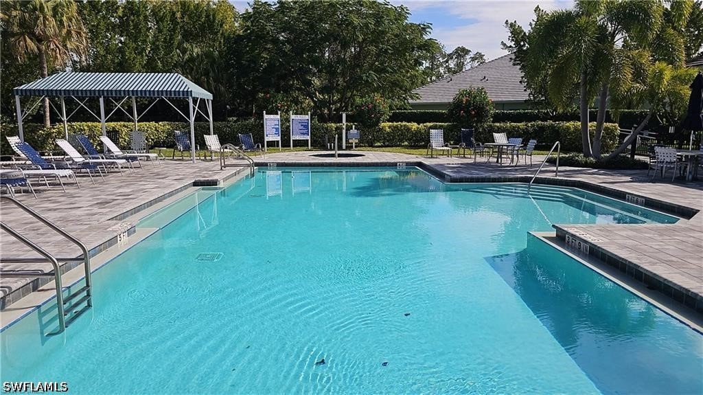 3 Bed Attached for Sale in Naples, photo 36
