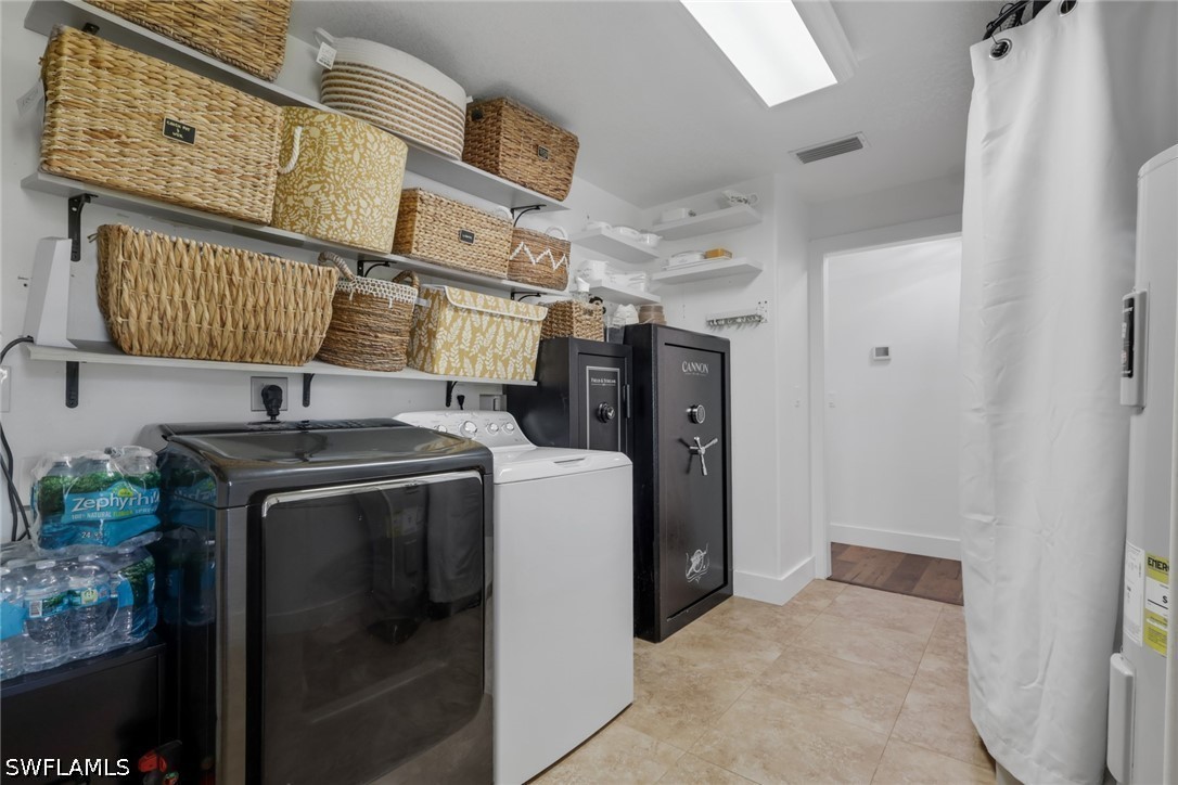 2 Bed Pool Home for Sale in Acreage, photo 36
