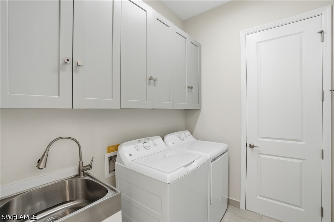 2 Bed Waterfront Home for Sale in Naples, photo 36