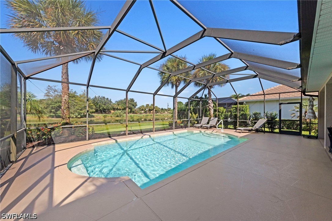 3 Bed Pool Home for Sale in Villa Capri, photo 36