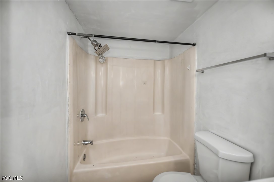 2 Bed Condominium for Sale in Fort Myers, photo 36