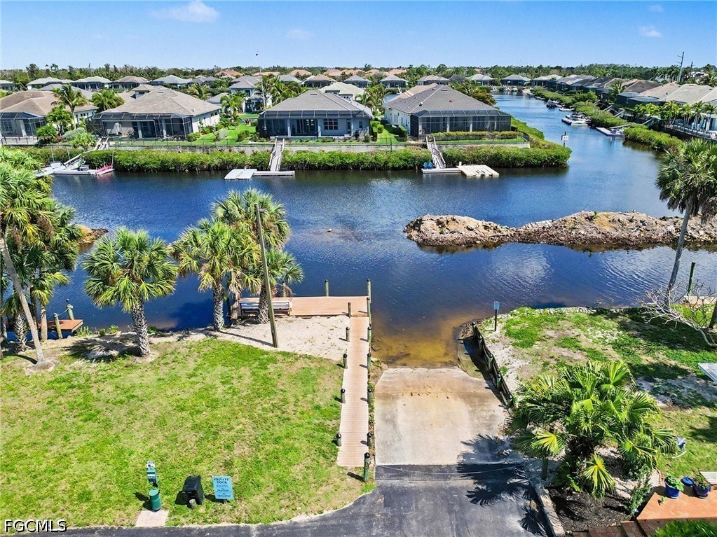 2 Bed Waterfront Home for Sale in Fort Myers, photo 36