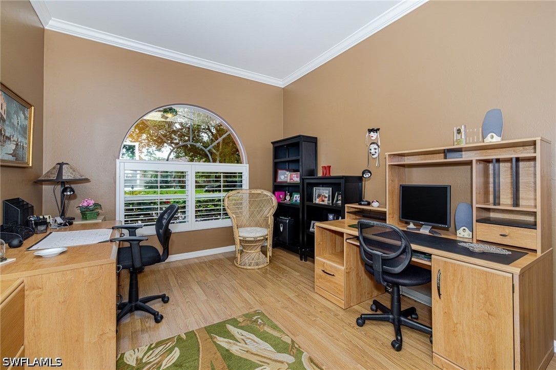 3 Bed Pool Home for Sale in Cedar Creek, photo 36