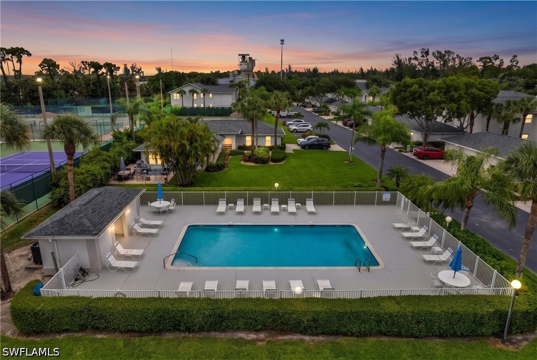 2 Bed Condominium for Sale in Naples, photo 36