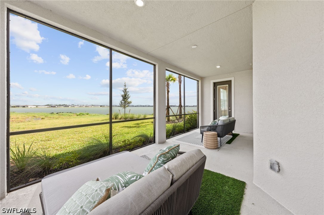 3 Bed Waterfront Home for Sale in Willowgreen, photo 36