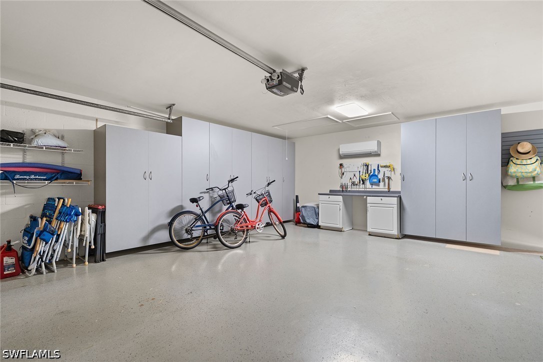 3 Bed SingleFamilyResidence for Sale in Naples, photo 36
