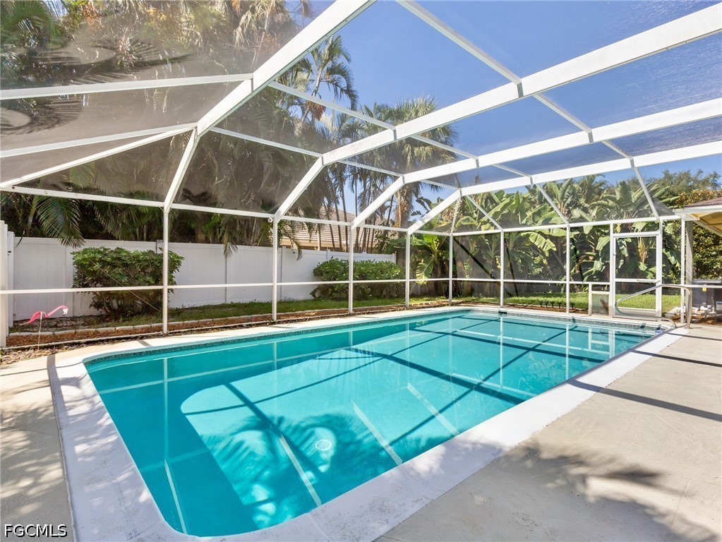 3 Bed Pool Home for Sale in Mcgregor Isles, photo 36