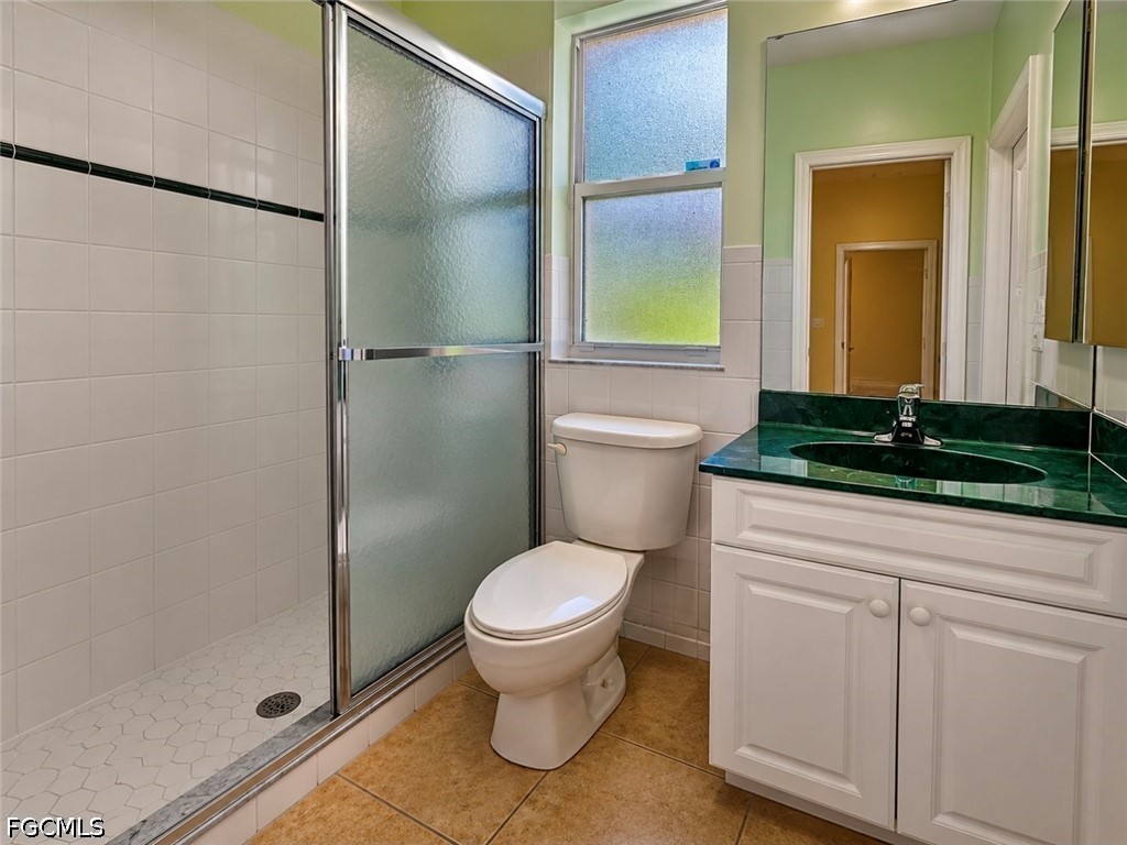 3 Bed Pool Home for Sale in Cape Coral, photo 36