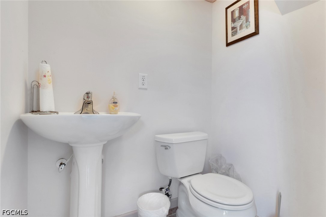 4 Bed Pool Home for Sale in Cape Coral, photo 36