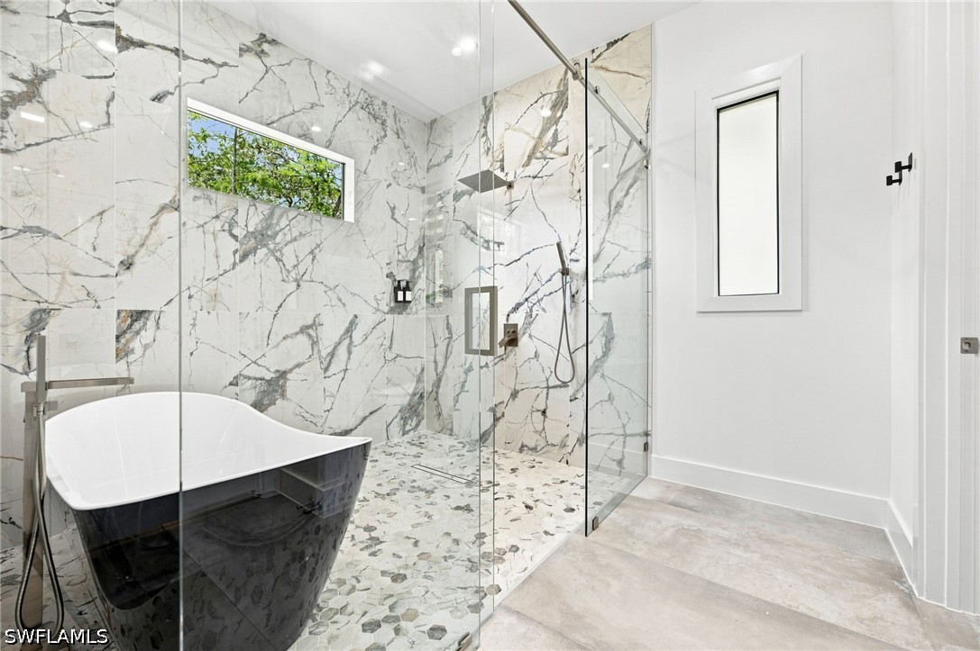 4 Bed SingleFamilyResidence for Sale in Naples, photo 36