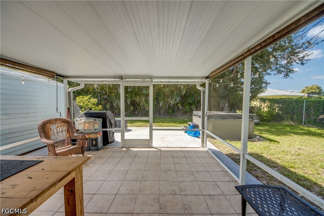 3 Bed SingleFamilyResidence for Sale in Naples, photo 36