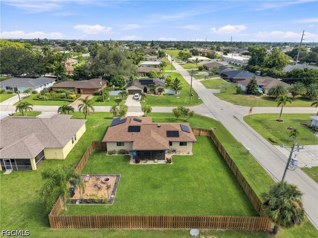 3 Bed SingleFamilyResidence for Sale in Cape Coral, photo 36