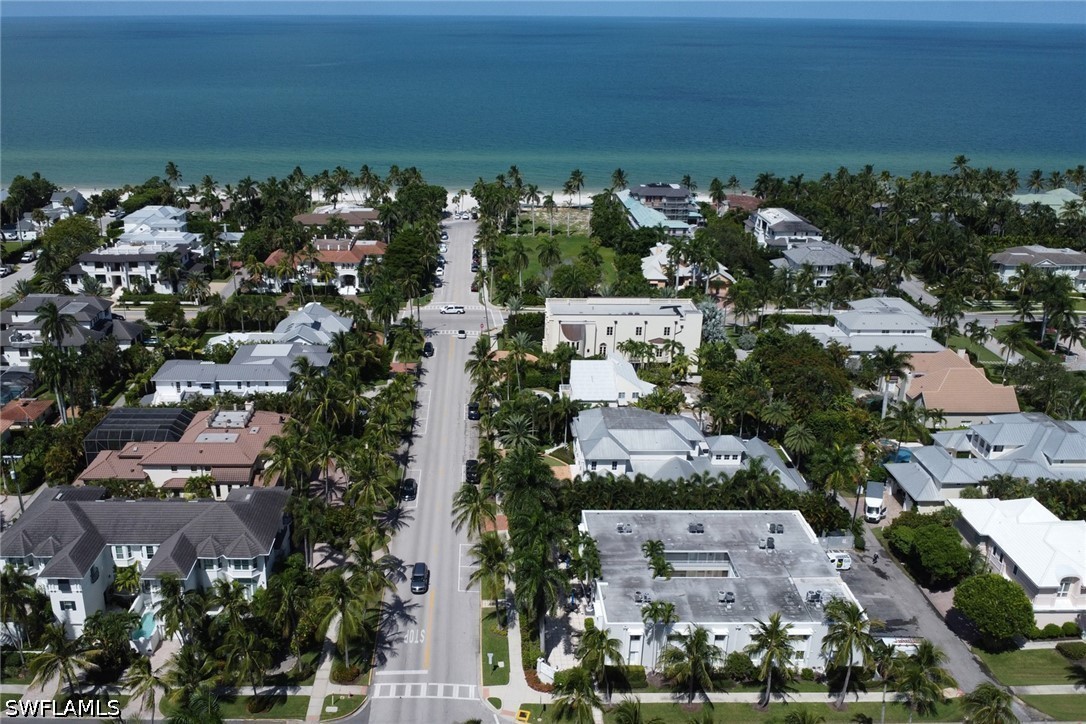 2 Bed Condominium for Sale in Naples, photo 36