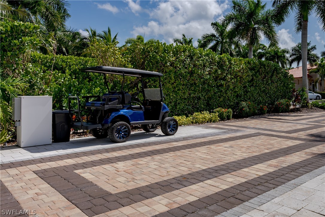 Waterfront Home for Sale in Naples, photo 37