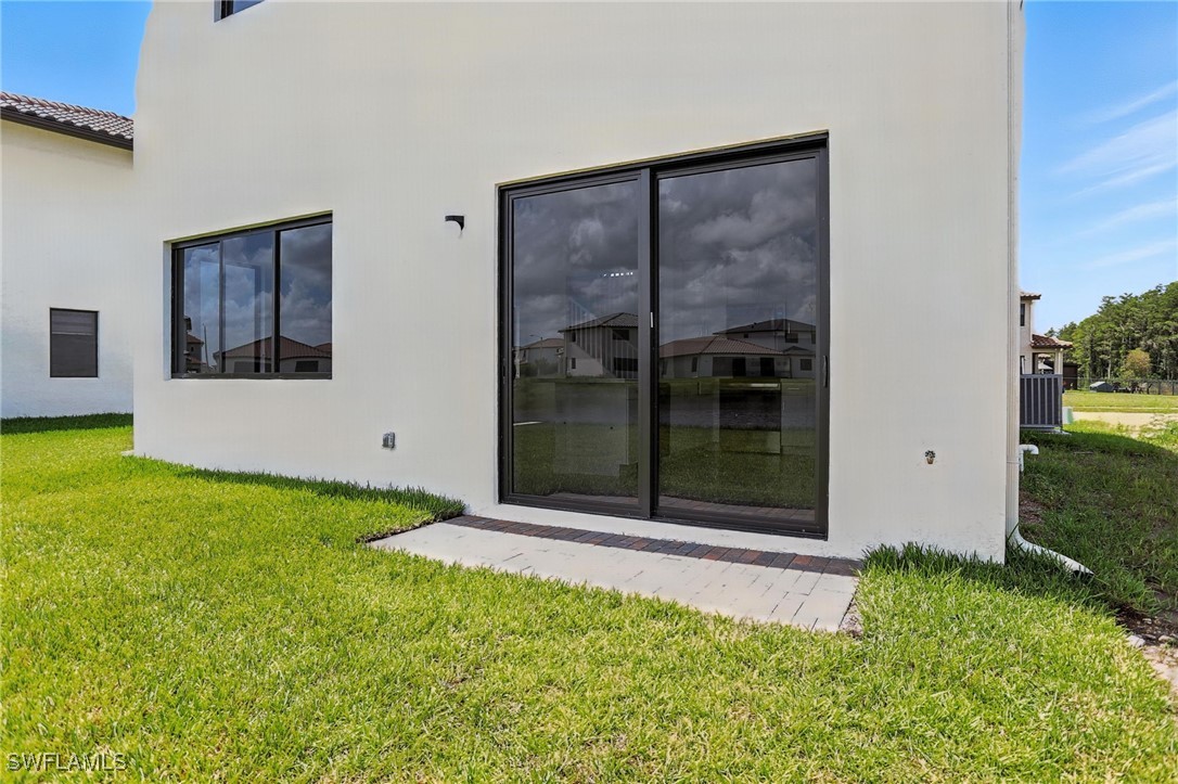 3 Bed Waterfront Home for Sale in Silverwood, FL, $421,307 — photo 37