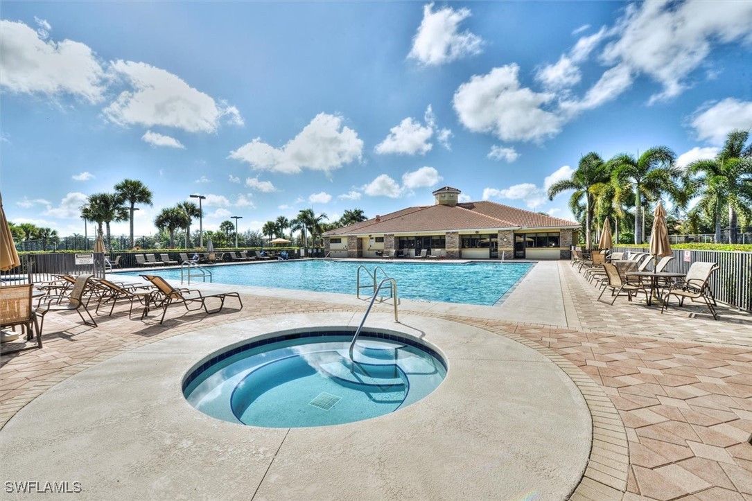 4 Bed Pool Home for Sale in Stoneybrook, photo 37