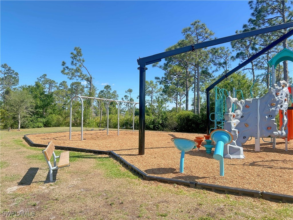 4 Bed SingleFamilyResidence for Sale in Punta Gorda, FL — photo 37