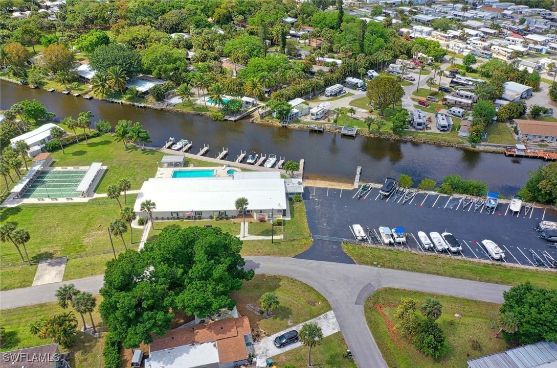 2 Bed ManufacturedHome for Sale in Naples, FL, $295,000 — photo 37