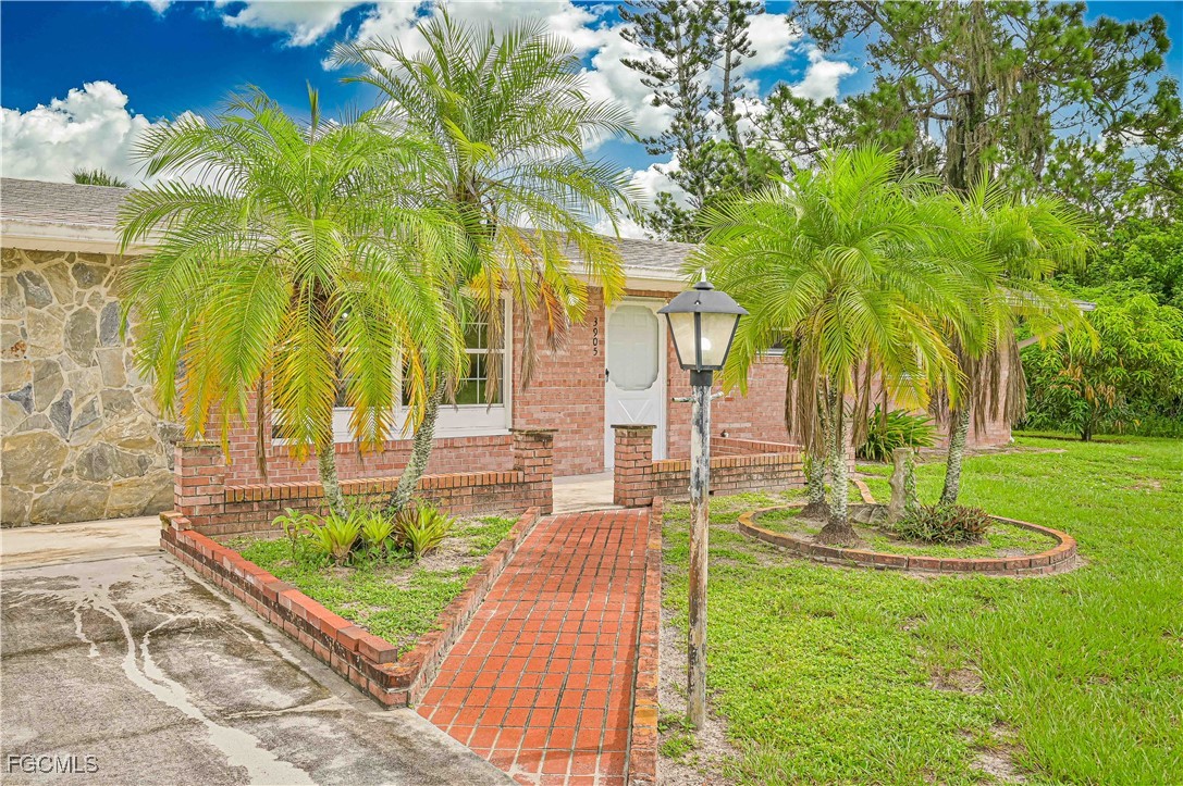3 Bed SingleFamilyResidence for Sale in Lehigh Acres, photo 37