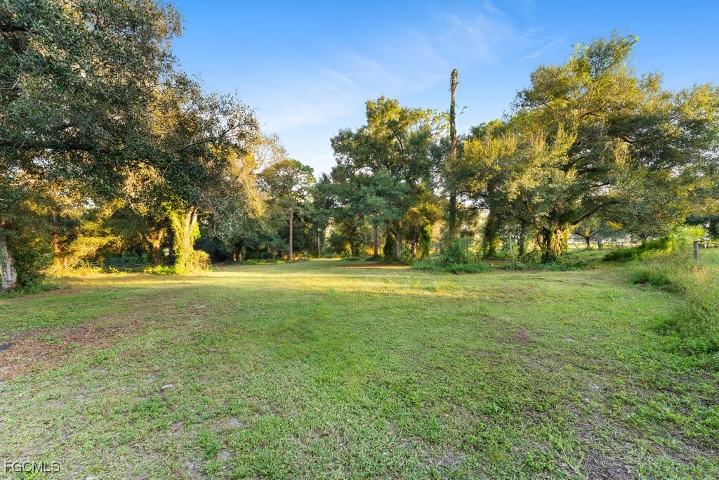 3 Bed SingleFamilyResidence for Sale in North Fort Myers, photo 37