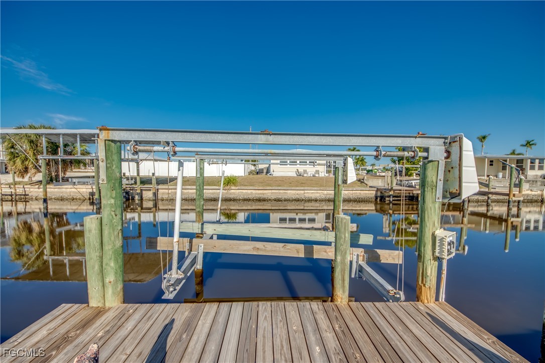2 Bed Waterfront Home for Sale in Pine Island Cove, FL — photo 37