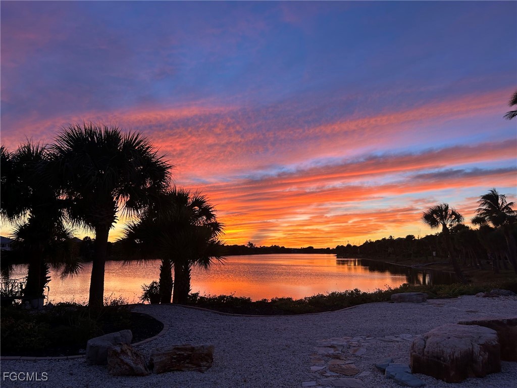 4 Bed Pool Home for Sale in Sanibel, photo 37