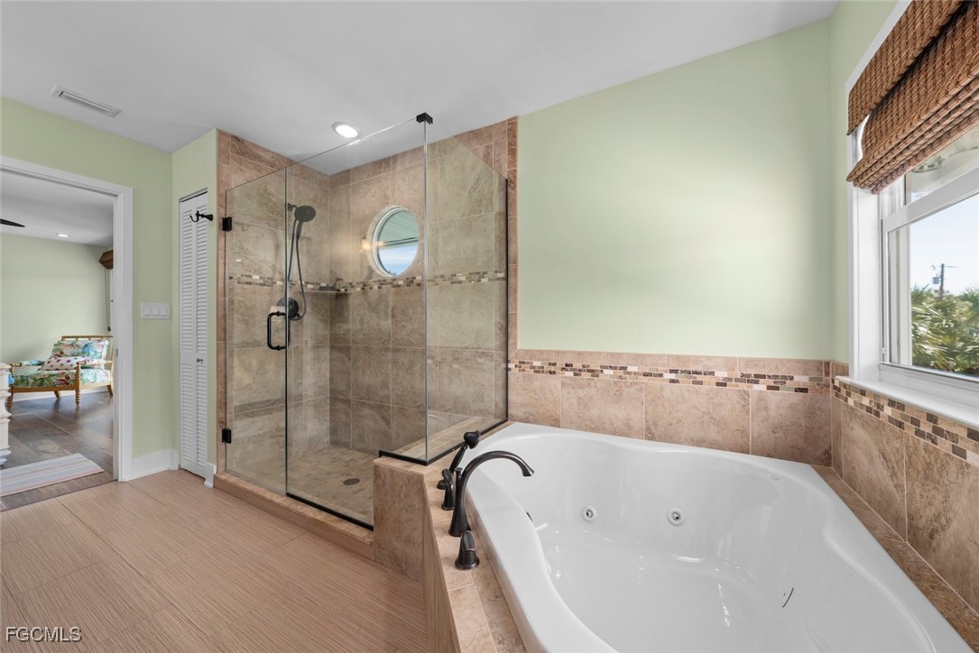 3 Bed Pool Home for Sale in Del Sega, photo 37