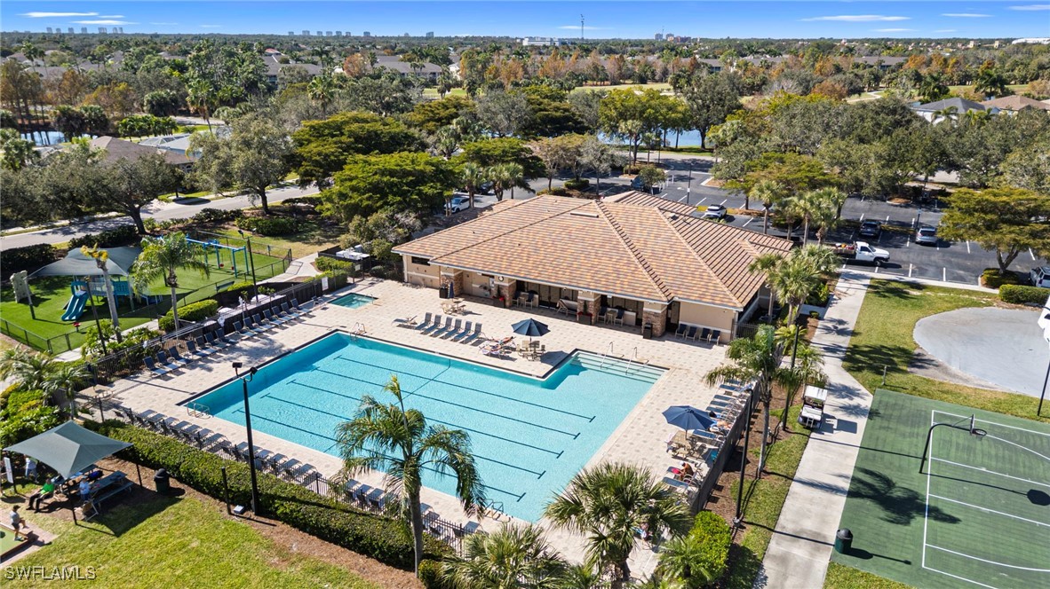 2 Bed Waterfront Home for Sale in Stoneybrook, FL — photo 37
