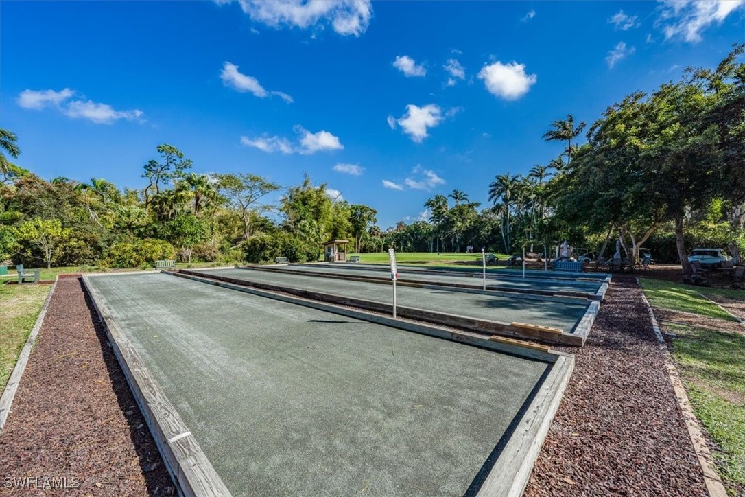 3 Bed Condominium for Sale in Naples, photo 37