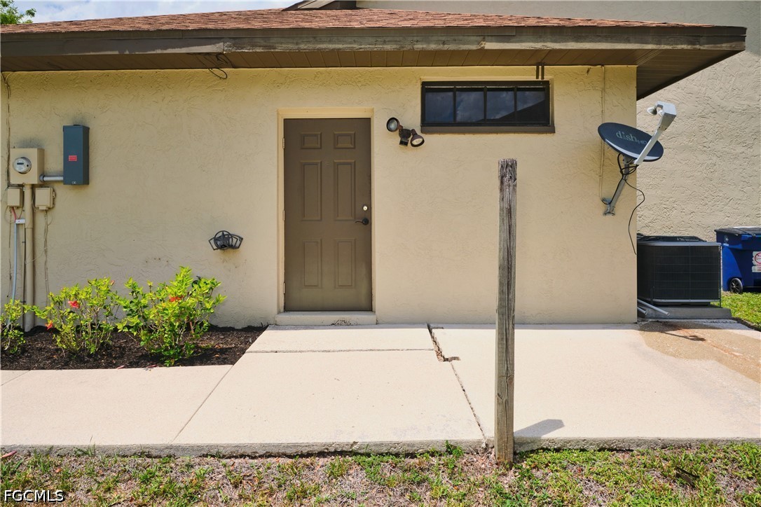 5 Bed Pool Home for Sale in Daughtreys Creek, FL — photo 37
