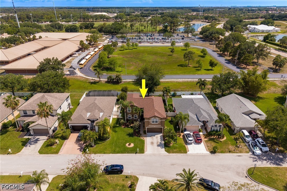 4 Bed SingleFamilyResidence for Sale in Cypress Cay, FL — photo 37