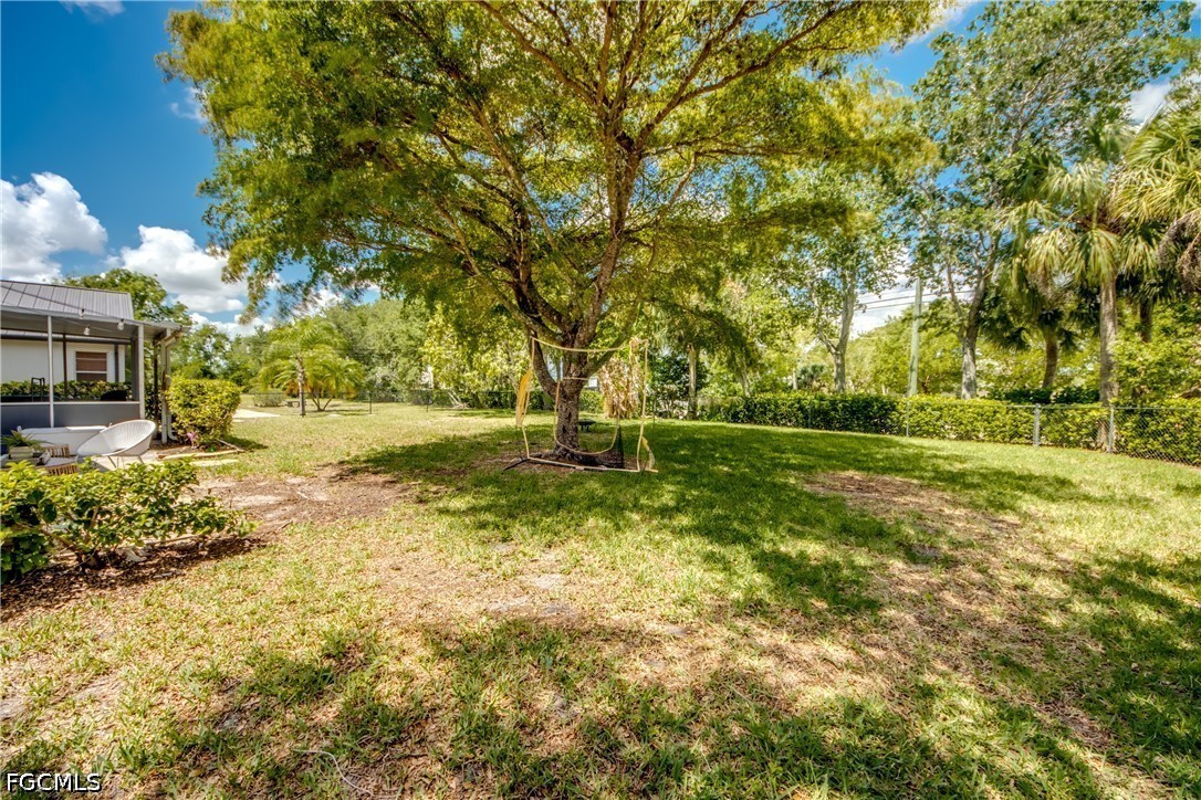 5 Bed SingleFamilyResidence for Sale in Fort Myers, FL — photo 37