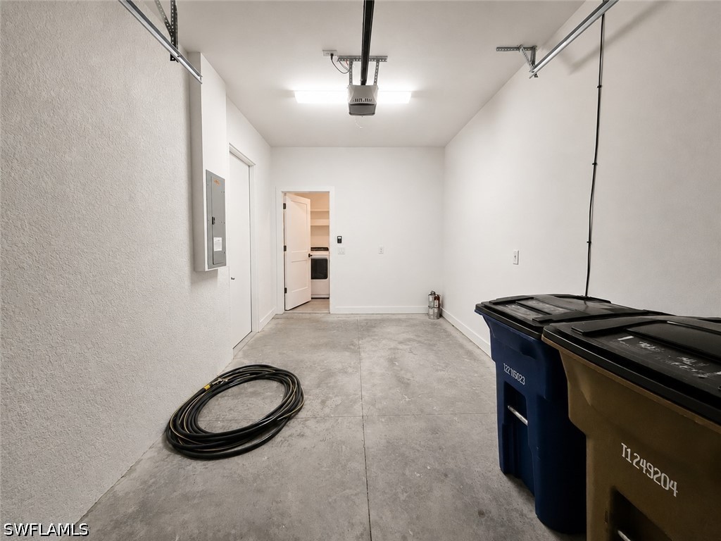 3 Bed SingleFamilyResidence for Sale in Lehigh Acres, photo 37
