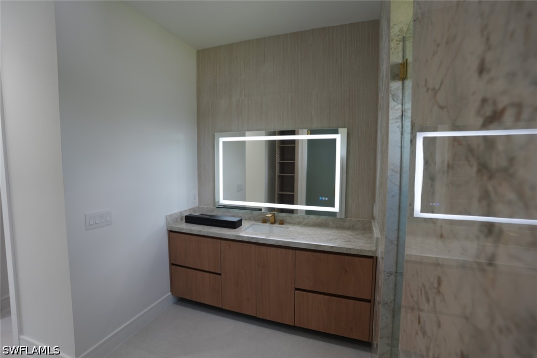 4 Bed SingleFamilyResidence for Sale in 900 Building, photo 37