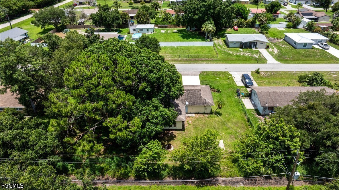 3 Bed SingleFamilyResidence for Sale in Fort Myers, photo 37