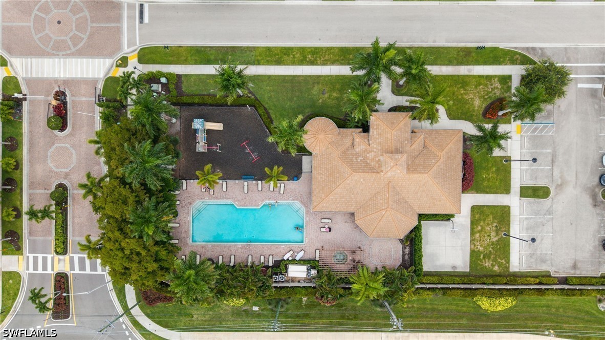 3 Bed SingleFamilyResidence for Sale in Naples, photo 37