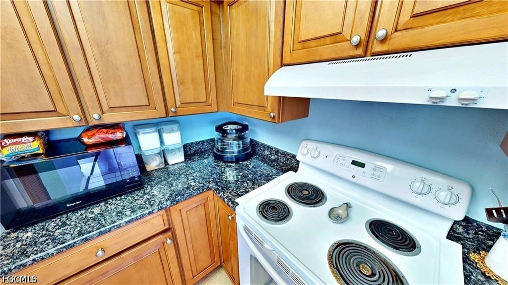 3 Bed Waterfront Home for Sale in Bokeelia, photo 37