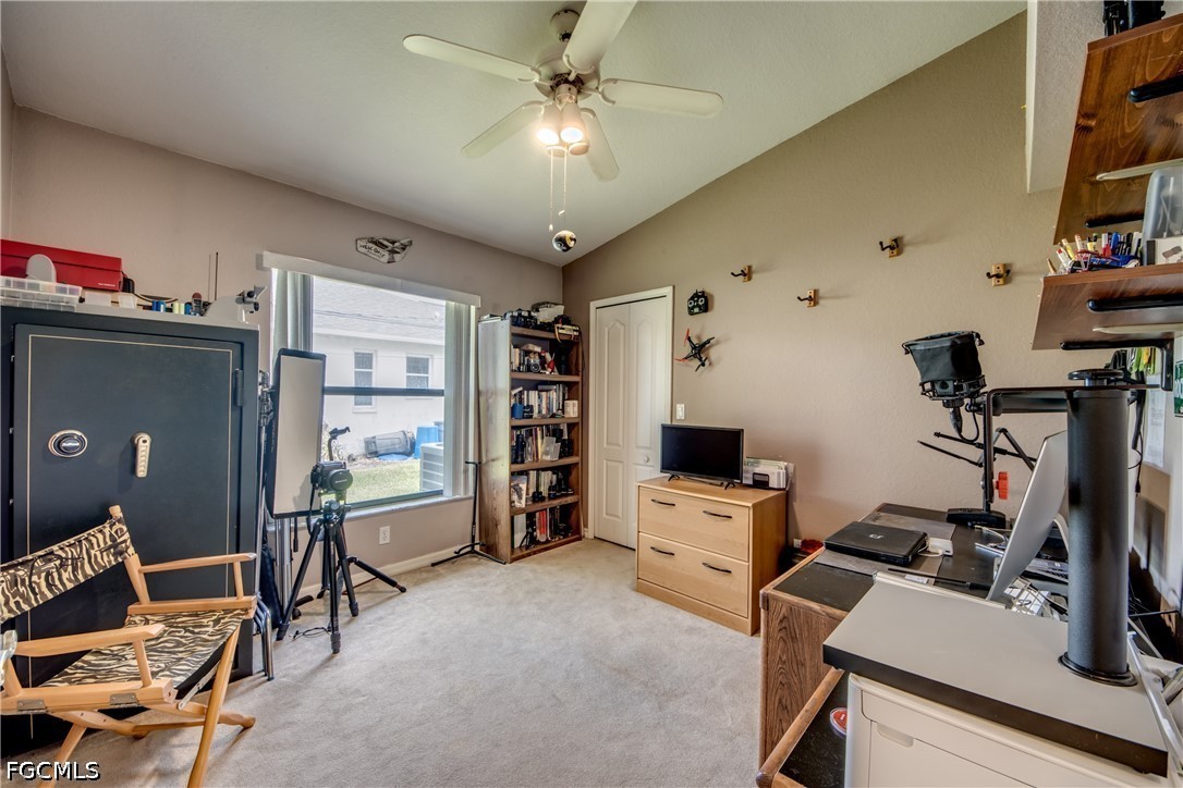 3 Bed SingleFamilyResidence for Sale in Cape Coral, photo 37