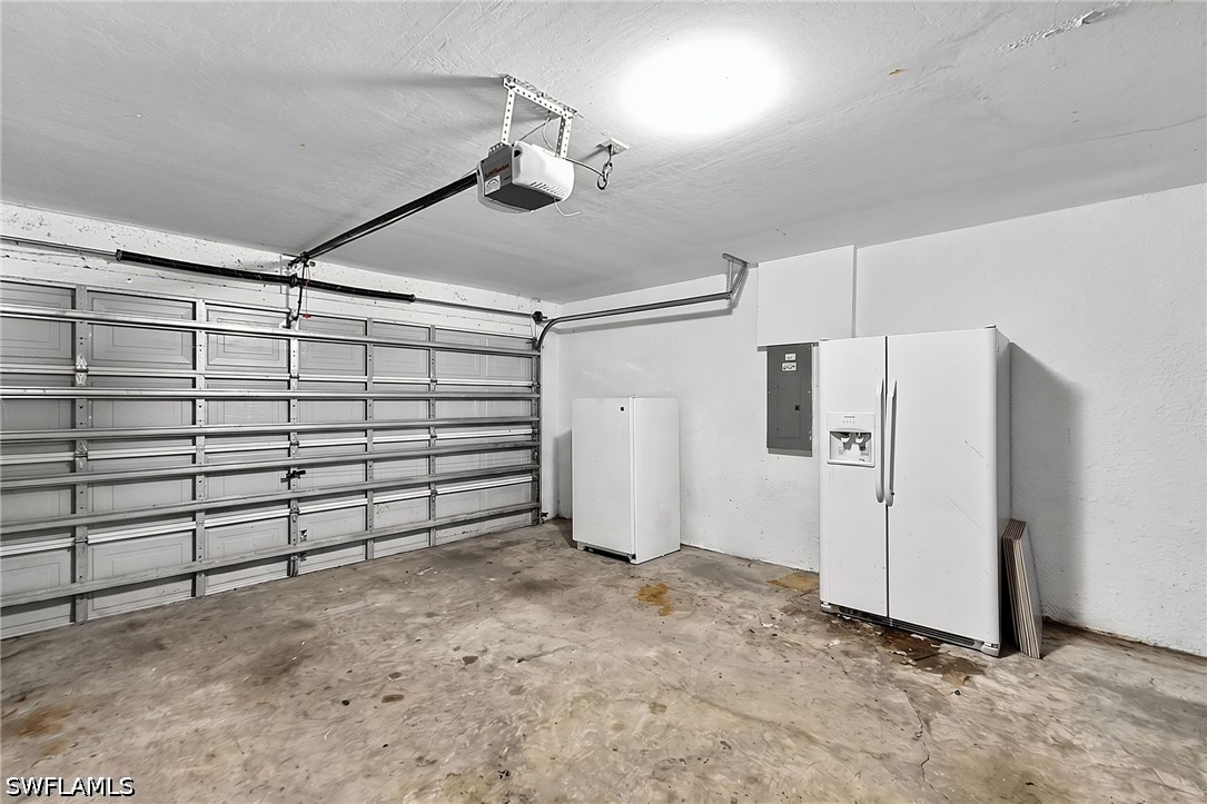 4 Bed SingleFamilyResidence for Sale in Naples, photo 37