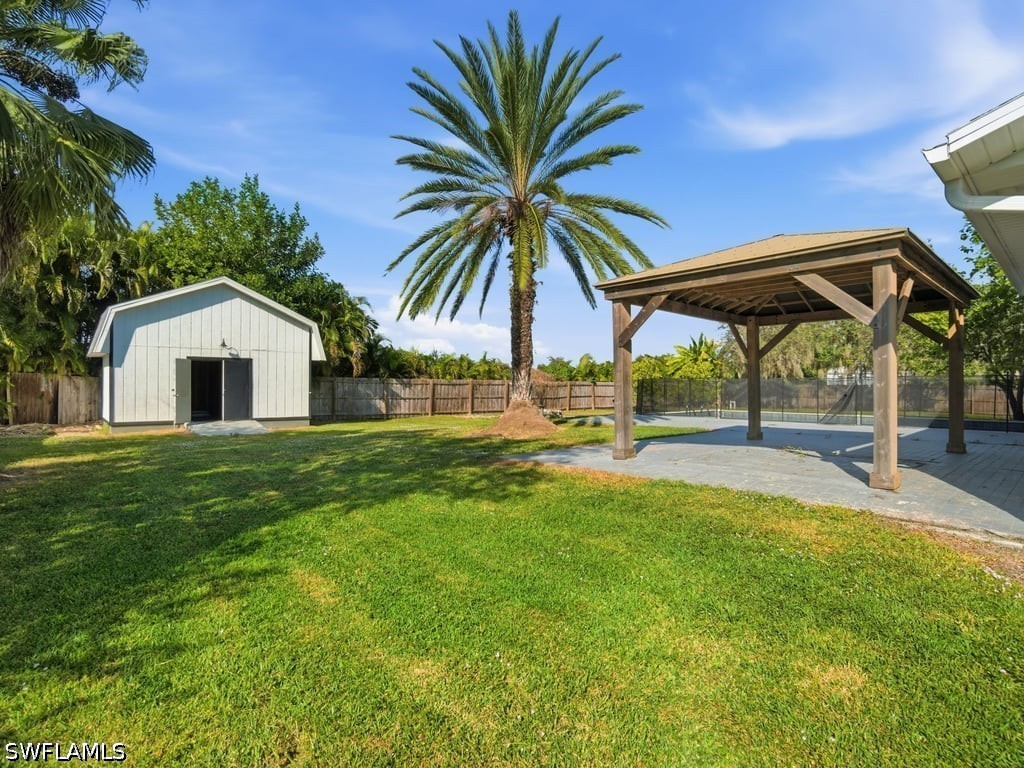3 Bed Pool Home for Sale in Fort Myers, FL, $3,950 — photo 37