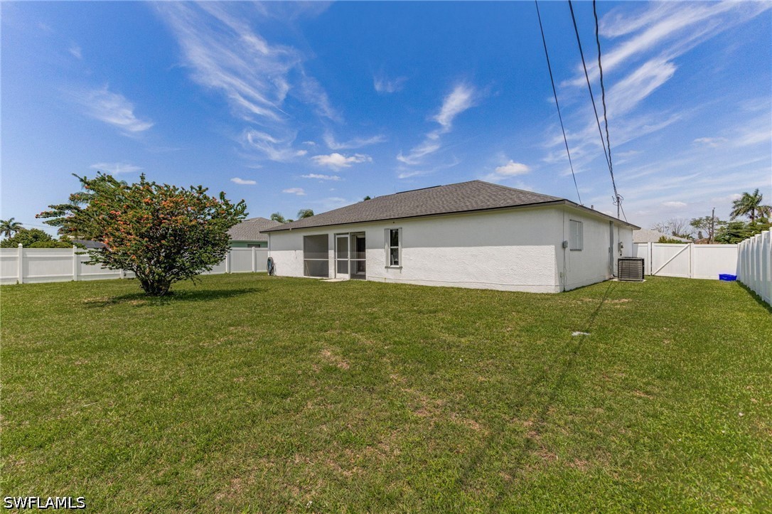 3 Bed SingleFamilyResidence for Sale in Cape Coral, FL — photo 37