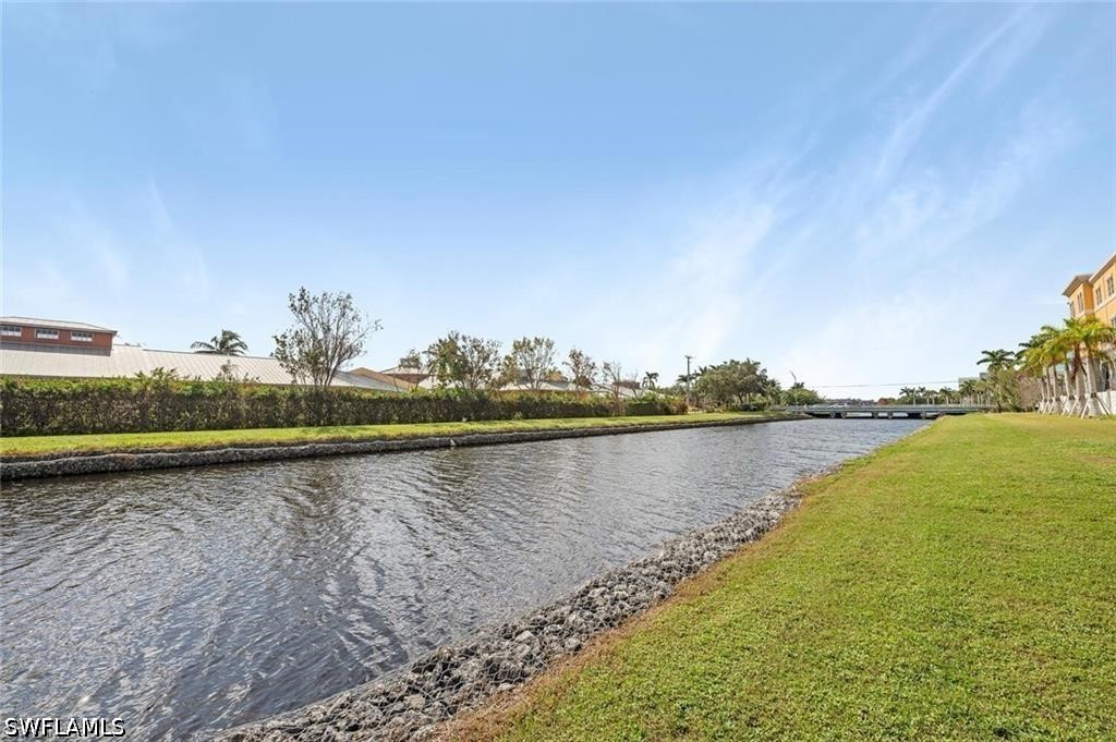2 Bed Waterfront Home for Sale in El Capistrano, FL, $2,700 — photo 37