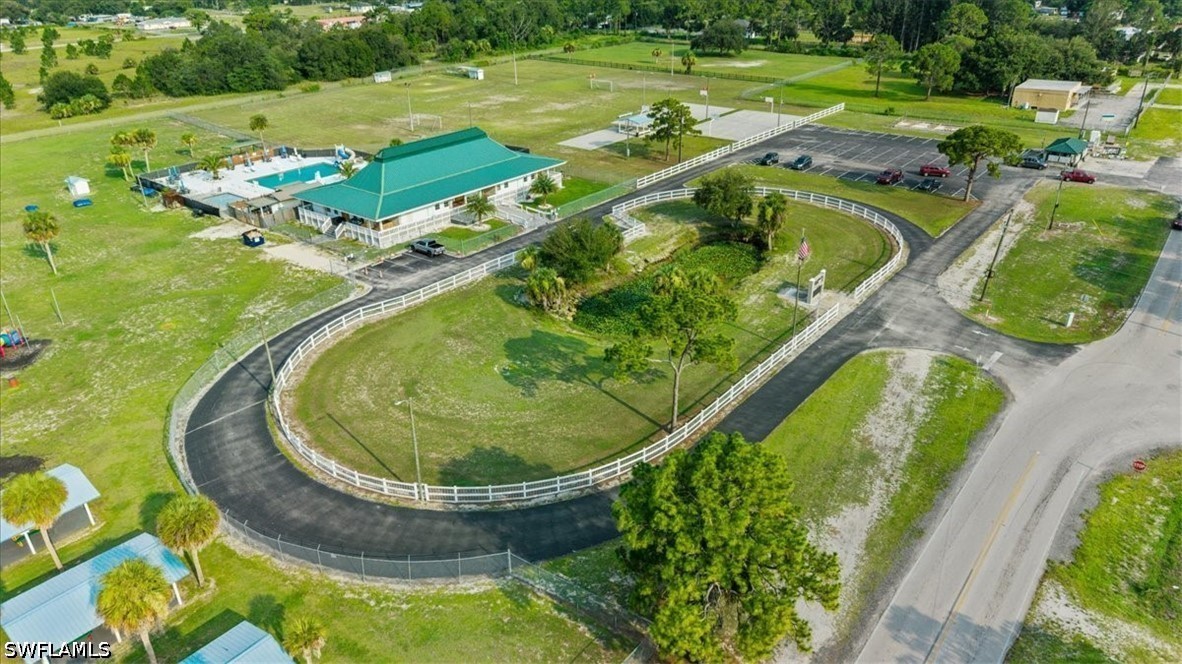 2 Bed SingleFamilyResidence for Sale in Clewiston, FL — photo 37