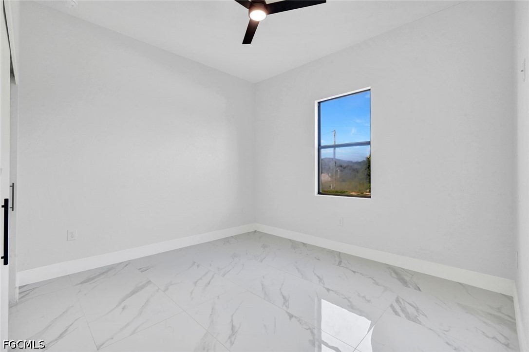 3 Bed SingleFamilyResidence for Sale in Labelle, FL — photo 37