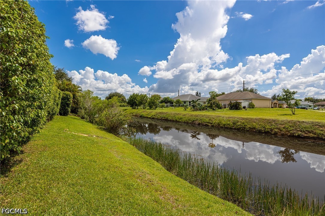 3 Bed Pool Home for Sale in Varsity Lakes, photo 37