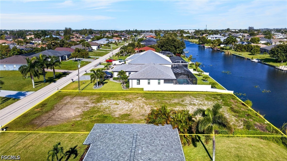 Waterfront Home for Sale in Cape Coral, photo 37