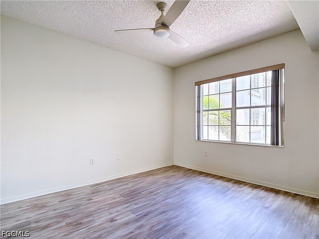 2 Bed Condominium for Sale in Fort Myers, photo 37