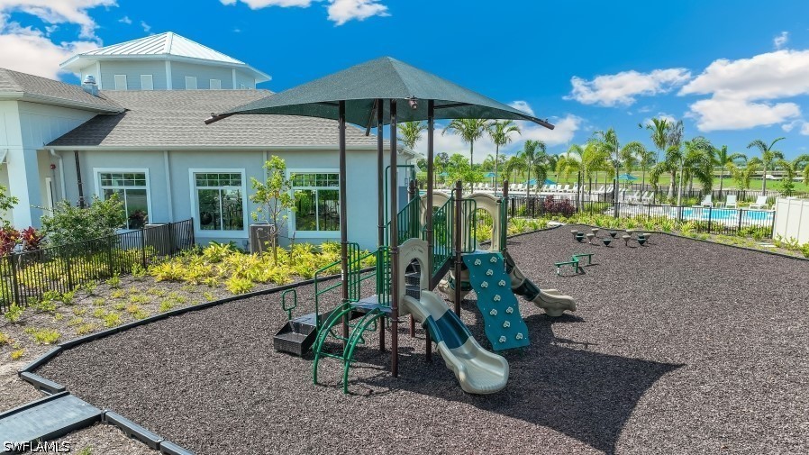 3 Bed Waterfront Home for Sale in Coral Bay, photo 37